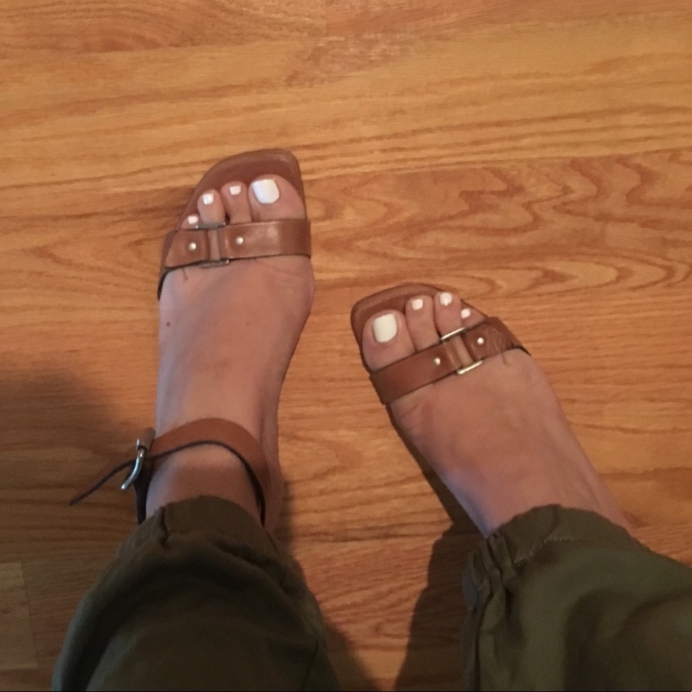 Adrienne Vittadini Sandals